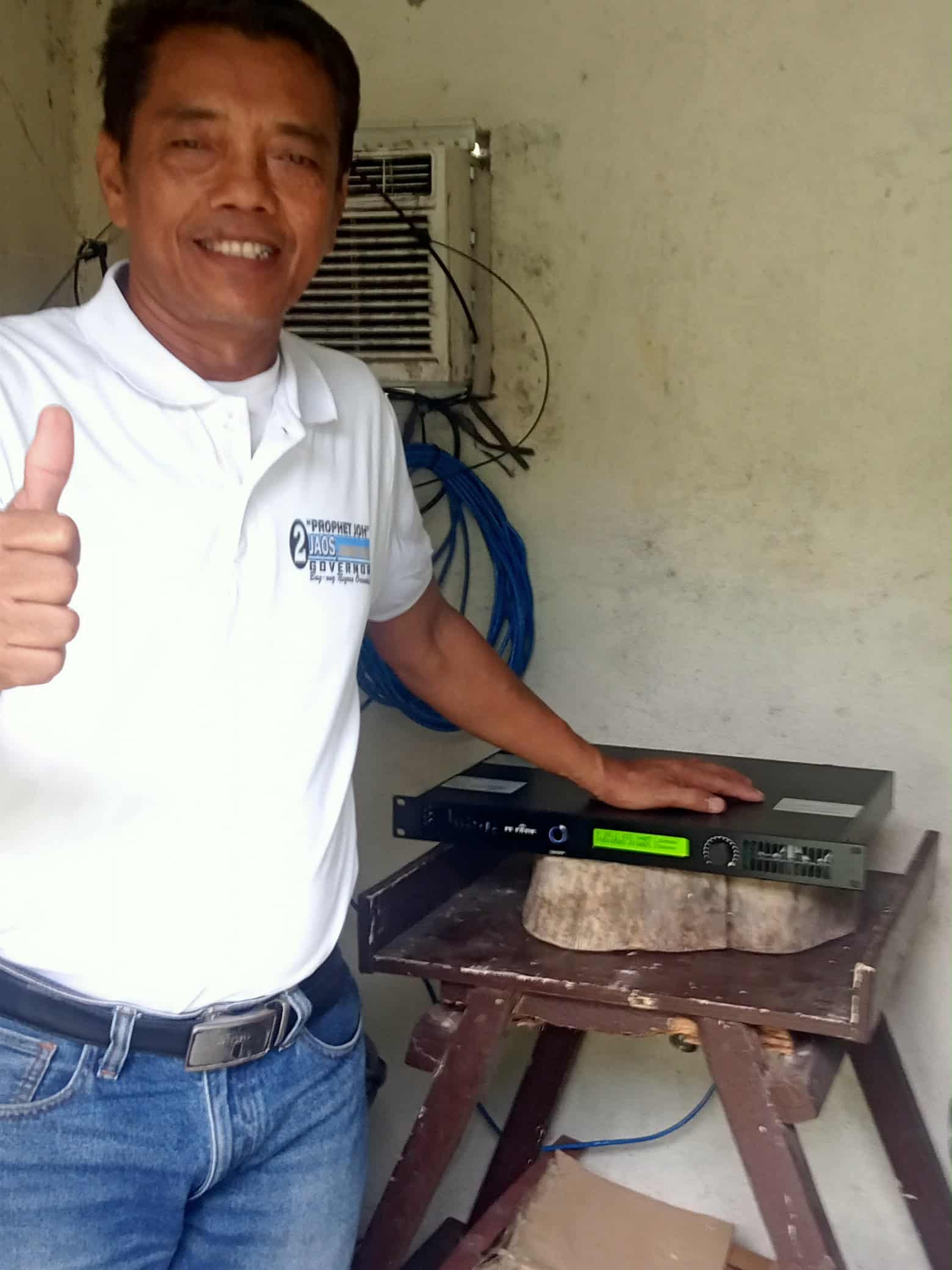 FM transmitter audio cable routing shielding