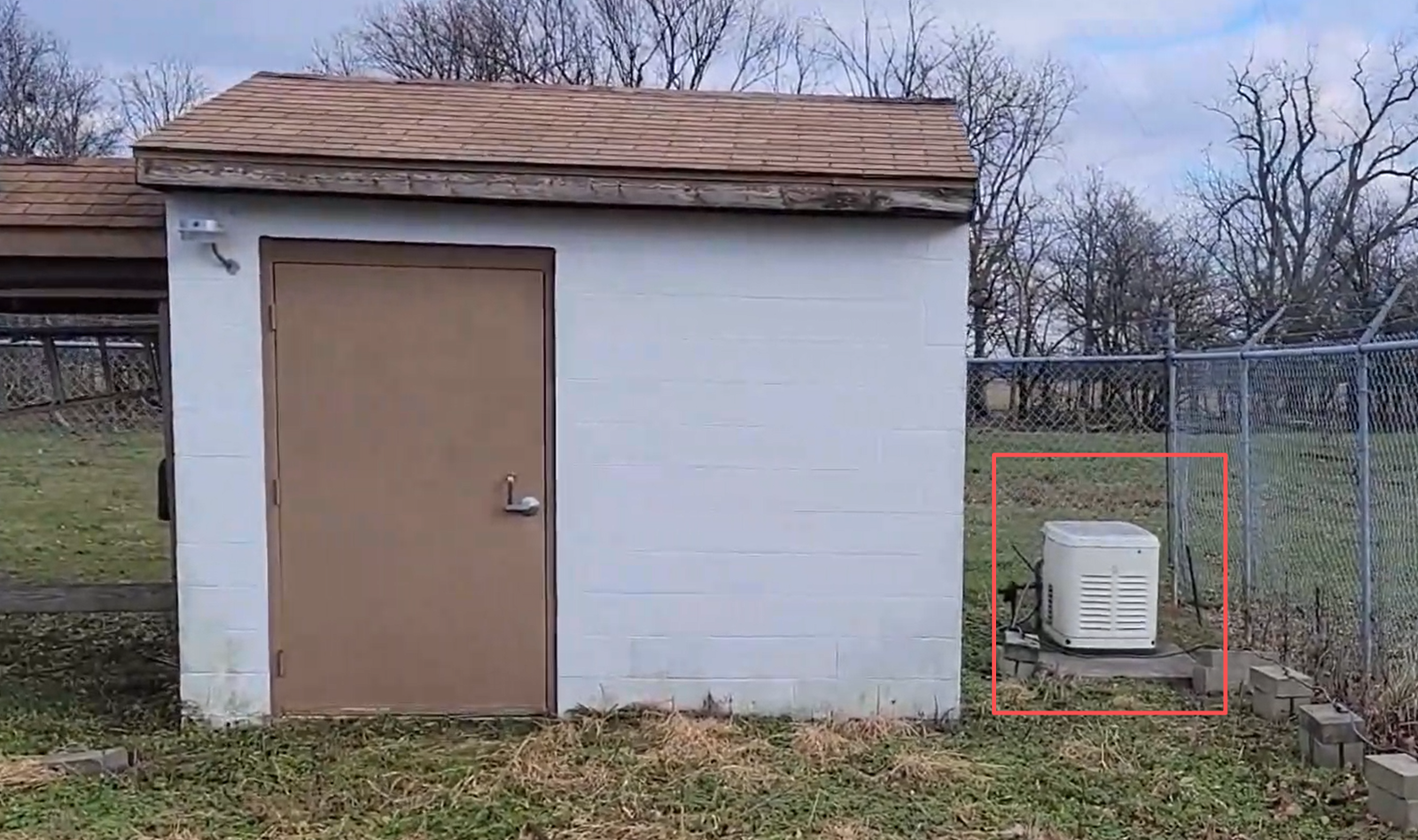 FM transmitter power conditioning voltage regulation